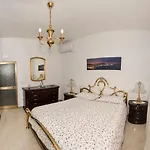 Casa Luna *